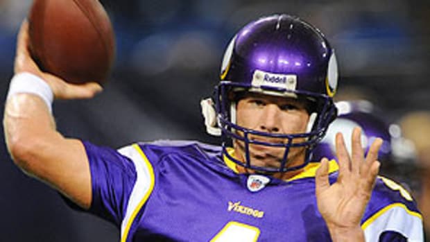 brett-favre-throwing.jpg